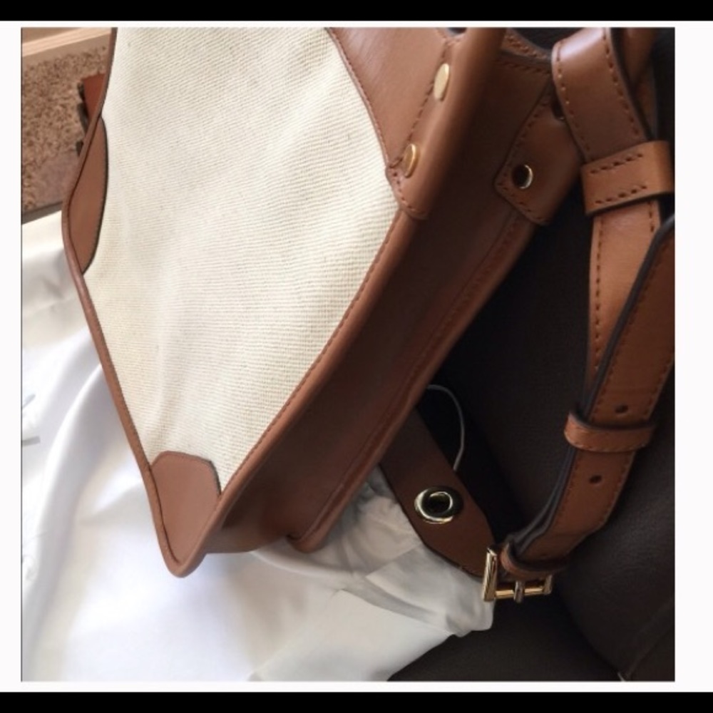 MK Crossbody - Picture 7 of 8